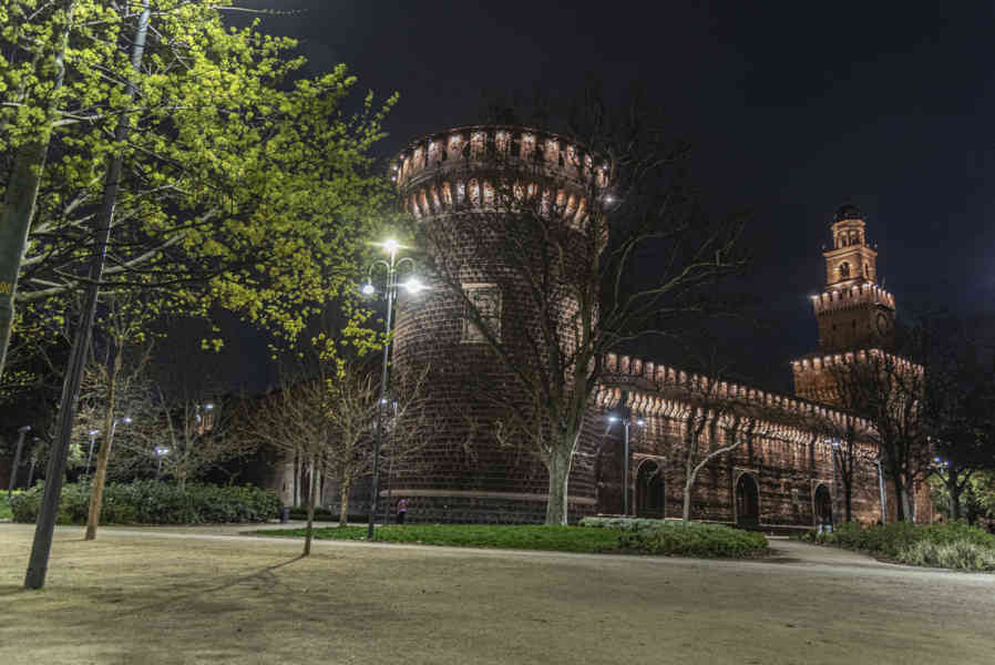 Italia - Milán 120 - castillo Sforzesco de Milán
